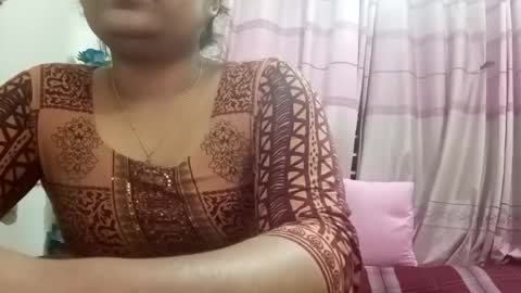 Snapshot of himuhimu22 chatting on March 6, 1:35 pm himuhimu22 online show from March 6, 1:35 pm