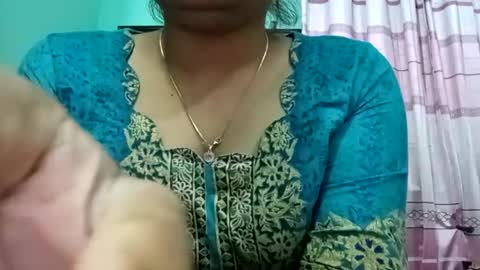 Snapshot of himuhimu22 chatting on January 14, 10:06 am himuhimu22 online show from January 14, 10:06 am
