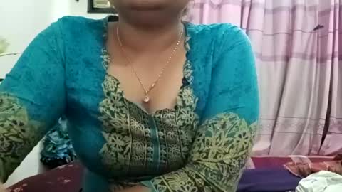 Snapshot of himuhimu22 chatting on March 8, 1:34 pm himuhimu22 online show from March 8, 1:34 pm