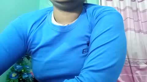 Snapshot of himuhimu22 chatting on December 8, 3:24 pm himuhimu22 online show from December 8, 3:24 pm