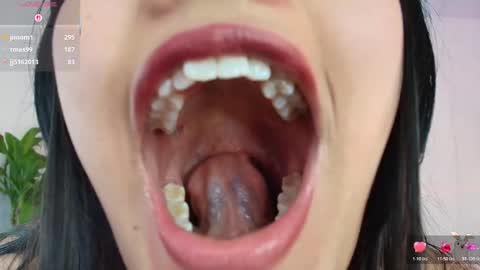 Snapshot of hinata_21_ chatting on October 31, 9:30 pm hinata online show from October 31, 9:30 pm