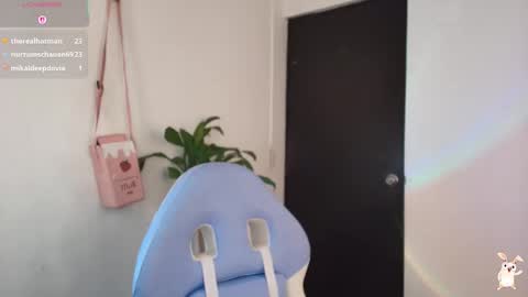 Snapshot of hinata_21_ chatting on October 30, 9:27 pm hinata online show from October 30, 9:27 pm