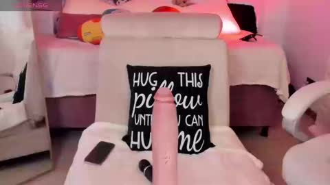 Snapshot of hinataweed01 chatting on September 26, 5:16 am Karol Independent Model online show from September 26, 5:16 am