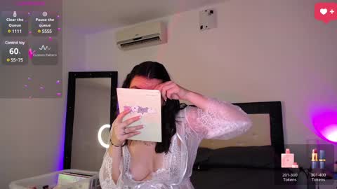 H A N N A H online show from December 10, 11:51 pm