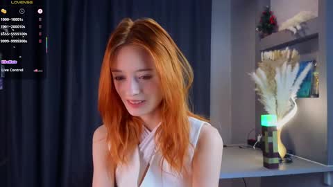 Snapshot of hisoka__akerley chatting on February 24, 4:04 am Ella online show from February 24, 4:04 am