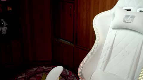 Snapshot of ho1yh01e chatting on October 5, 8:03 pm Holly online show from October 5, 8:03 pm