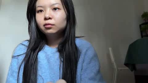 Snapshot of hola_sunflower chatting on October 27, 4:08 am amy online show from October 27, 4:08 am