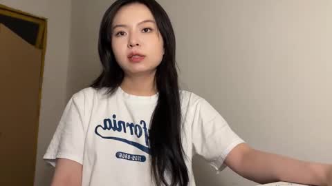 Snapshot of hola_sunflower chatting on September 24, 11:09 am amy online show from September 24, 11:09 am