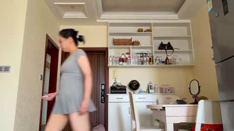 amy online show from July 17, 7:02 am