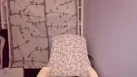 holly_bourbon online show from October 17, 3:43 am