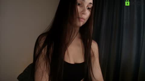 hollyextra online show from February 19, 11:43 am