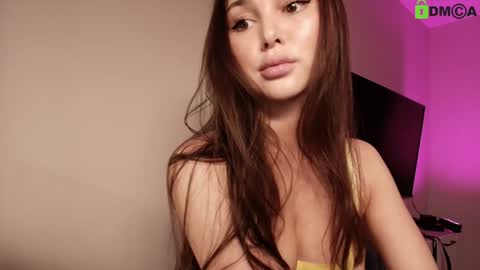 hollyextra online show from November 22, 8:44 pm