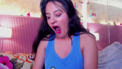 Holly online show from October 1, 11:59 am