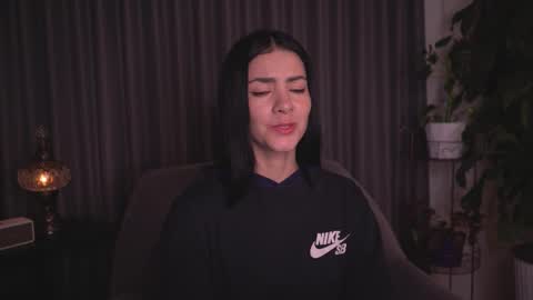 Snapshot of hollylinder_ chatting on September 18, 2:43 am Holly Linder online show from September 18, 2:43 am