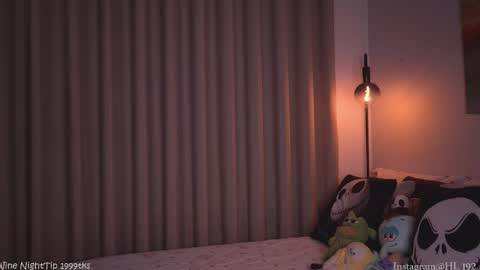 Snapshot of hollylinder_ chatting on October 4, 2:06 am Holly Linder online show from October 4, 2:06 am