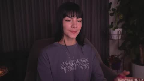 Snapshot of hollylinder_ chatting on October 30, 2:36 am Holly Linder online show from October 30, 2:36 am