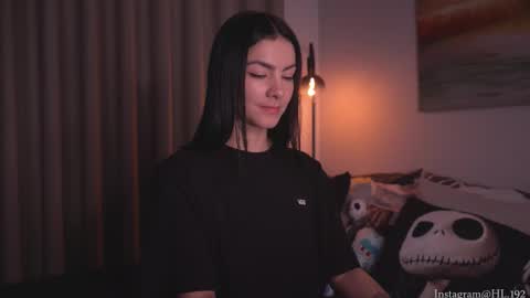 Snapshot of hollylinder_ chatting on October 15, 2:25 am Holly Linder online show from October 15, 2:25 am