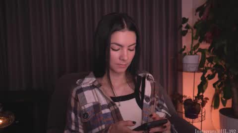 Snapshot of hollylinder_ chatting on October 12, 2:14 am Holly Linder online show from October 12, 2:14 am