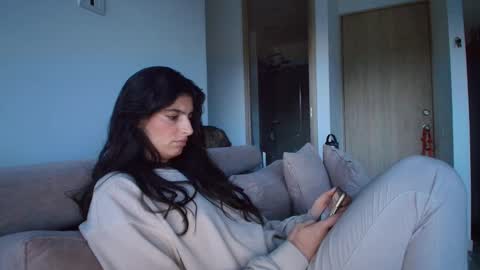 hollyshit_ online show from October 18, 10:55 pm