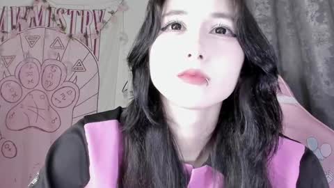 Ho Lee Sheet online show from September 24, 3:55 pm