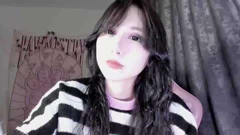 Snapshot of holy420loly chatting on September 20, 5:33 pm Ho Lee Sheet online show from September 20, 5:33 pm
