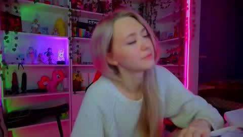 Snapshot of holy_rumi chatting on October 14, 12:19 pm Rumi online show from October 14, 12:19 pm