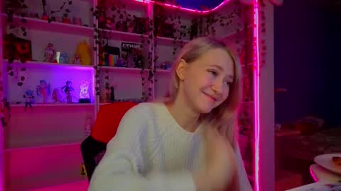 Snapshot of holy_rumi chatting on October 7, 11:36 am Rumi online show from October 7, 11:36 am