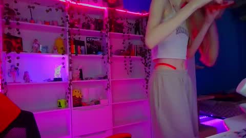 Snapshot of holy_rumi chatting on September 30, 11:27 am Rumi online show from September 30, 11:27 am