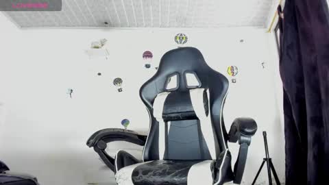 Holly online show from October 30, 3:13 pm