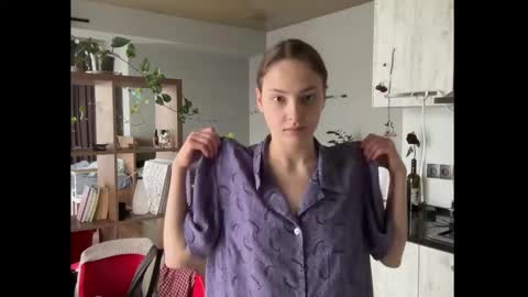 Snapshot of holydori chatting on October 18, 9:01 am dori not holy get my tg channel with link from description under last photo online show from October 18, 9:01 am