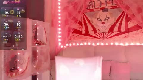 Snapshot of holymiax chatting on October 28, 4:29 am Mia online show from October 28, 4:29 am