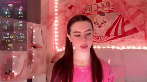 Snapshot of holymiax chatting on November 1, 5:00 am Mia online show from November 1, 5:00 am