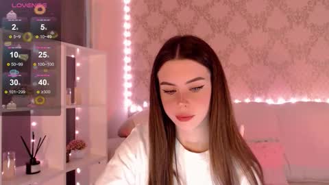 Snapshot of holymiax chatting on September 18, 4:22 am Mia online show from September 18, 4:22 am