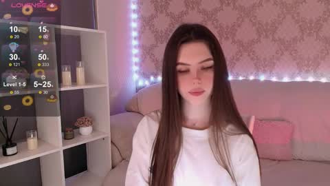 Mia online show from March 24, 3:56 am