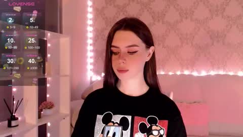 Snapshot of holymiax chatting on September 19, 4:33 am Mia online show from September 19, 4:33 am