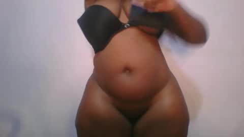 Snapshot of honey_beb chatting on October 8, 5:34 am honey_beb online show from October 8, 5:34 am