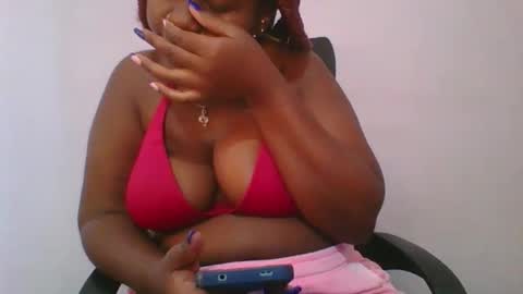 Snapshot of honey_beb chatting on September 30, 7:14 am honey_beb online show from September 30, 7:14 am