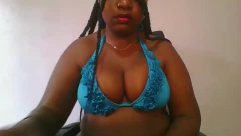 Snapshot of honey_beb chatting on October 14, 6:38 am honey_beb online show from October 14, 6:38 am
