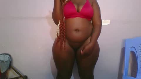 Snapshot of honey_beb chatting on September 18, 7:29 am honey_beb online show from September 18, 7:29 am