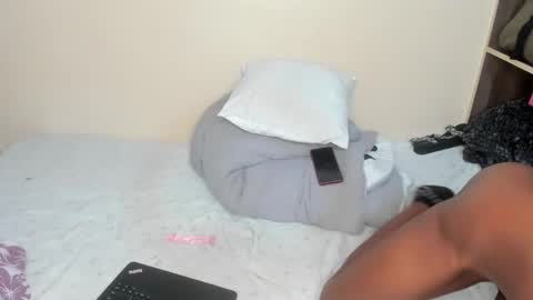 honey_bunny0 online show from September 13, 1:52 pm