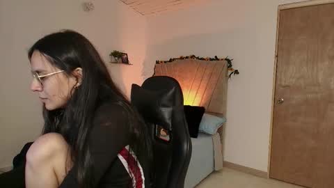   online show from September 16, 4:26 pm