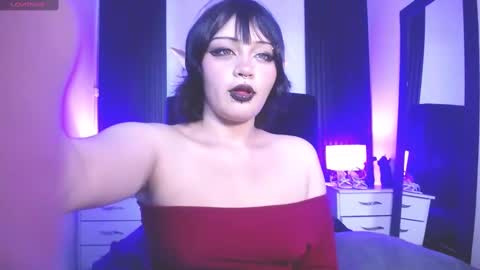 Snapshot of honey_dark chatting on February 18, 3:31 am Honney online show from February 18, 3:31 am