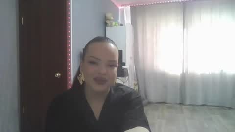 honey_miracle online show from June 28, 8:15 pm