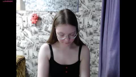 Lina online show from December 22, 11:00 am