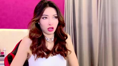 Snapshot of honey_yani chatting on December 5, 2:31 am yani online show from December 5, 2:31 am
