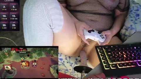 honeybabe_gfe online show from September 27, 7:10 pm