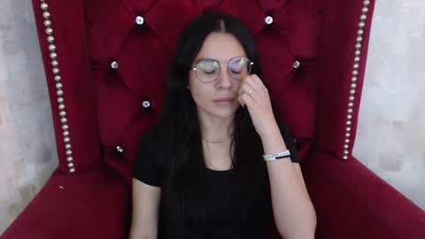 Emily online show from November 11, 7:55 pm