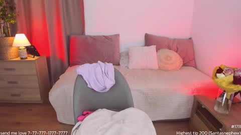 Snapshot of honeycarrol chatting on October 3, 7:19 pm HoneyCarrol online show from October 3, 7:19 pm