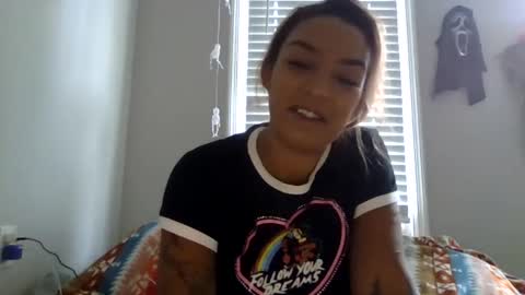 honeycutt1993 online show from October 30, 6:20 pm