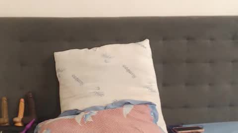 Snapshot of honeydropsxx2 chatting on October 20, 11:41 pm honeydropsxx2 online show from October 20, 11:41 pm